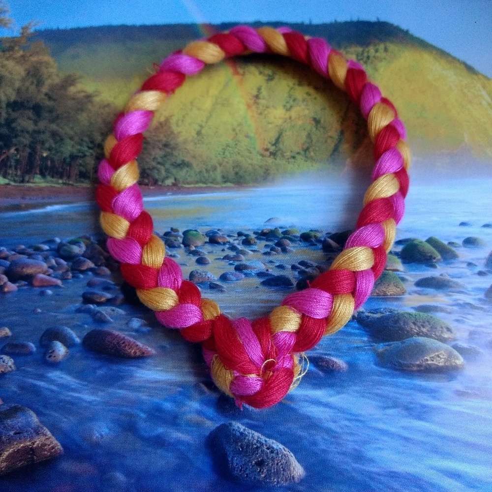 Hand made bracelet - Picture 2 of 5